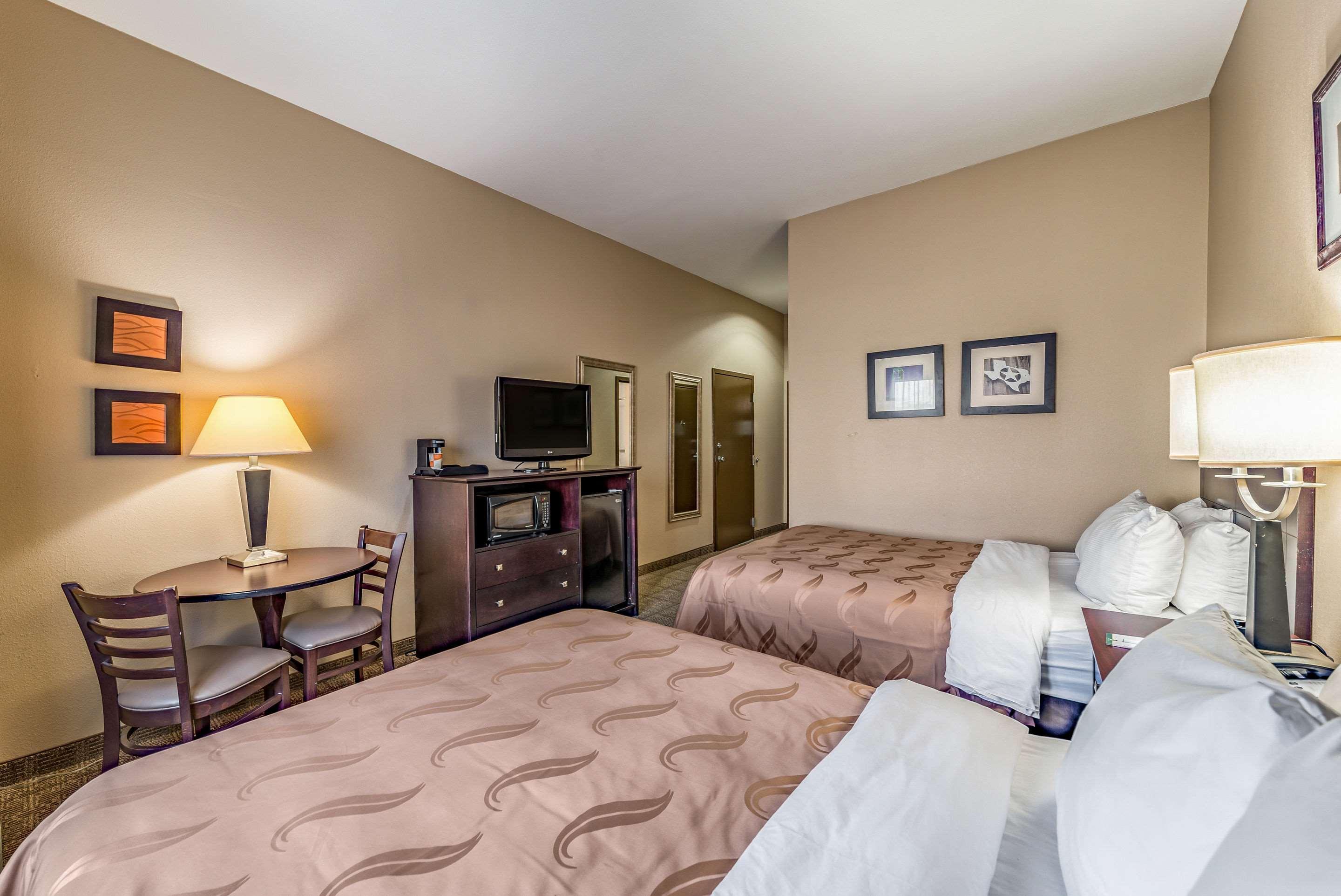 Quality West - Dallas 2* Plano