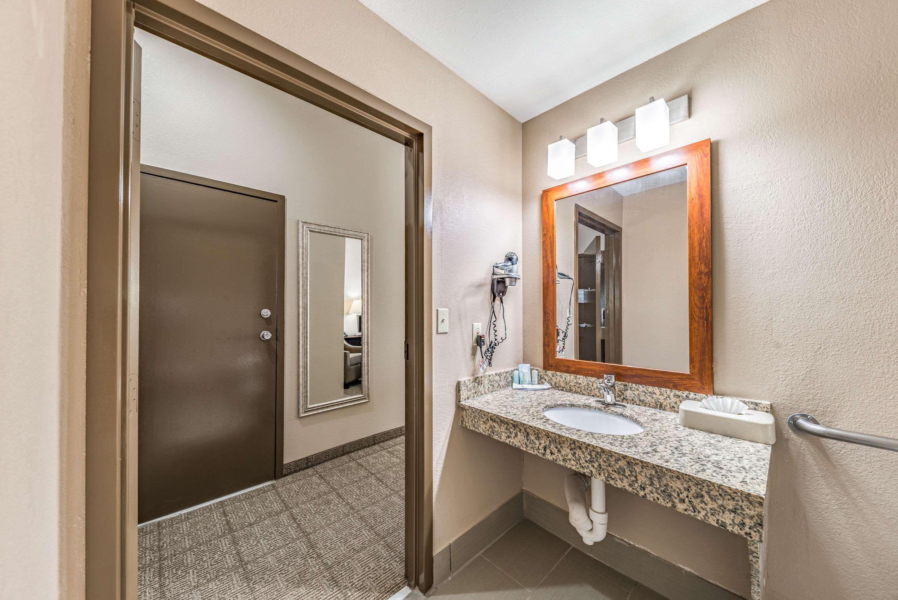 Mini-hôtel Quality West - Dallas 2*